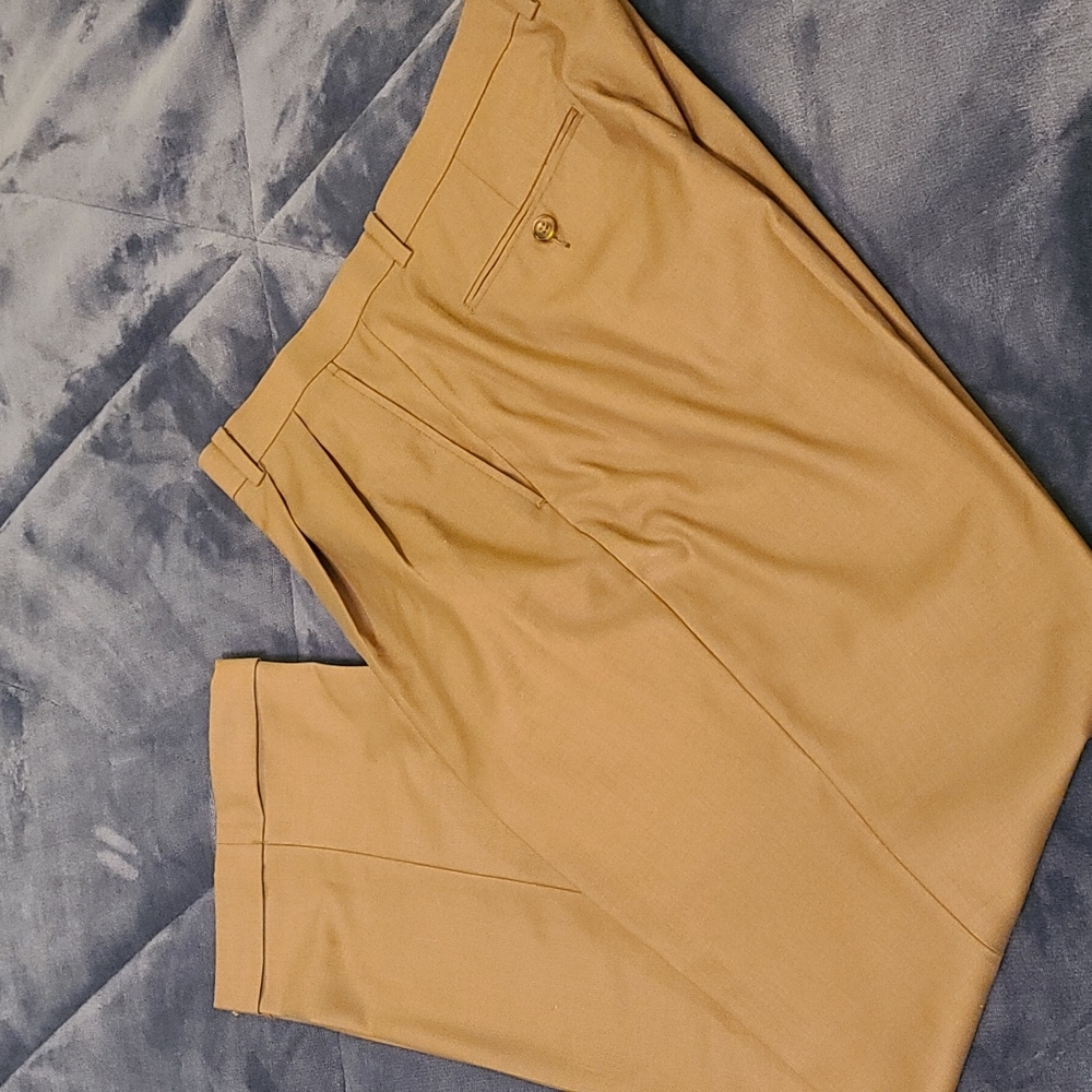 Daniel Cremieux pants with pleats and cuffs, size 38 x 32.